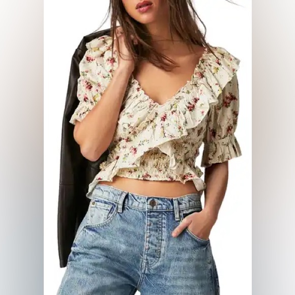 Free People Tops - 🌻🆕FREE PEOPLE Favorite Girl Floral Print Ruffle Crop Top-Tea Combo-Size …